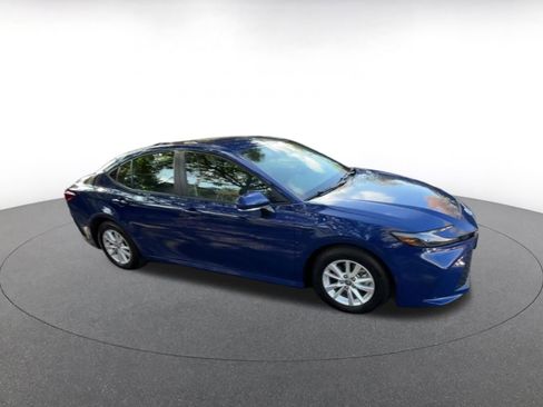 Used 2025 Toyota Camry LE image 2