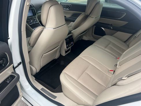 Used 2020 Lincoln Continental Reserve image 20
