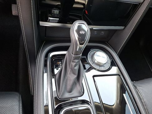 Certified 2024 INFINITI QX80 Premium Select w/ Cargo Package image 16