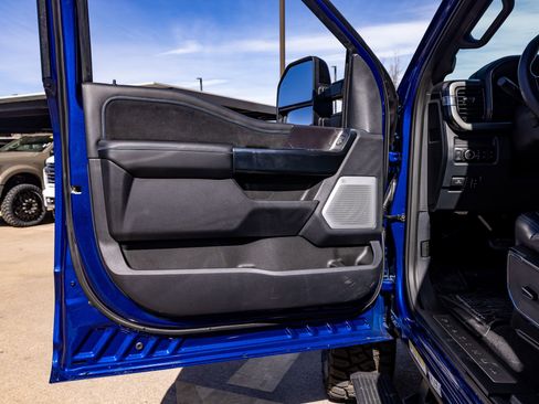 Used 2026 Ford F450 Platinum w/ FX4 Off-Road Package image 36