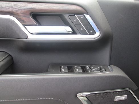 New 2025 GMC Sierra 2500 SLT w/ SLT Premium Package image 10