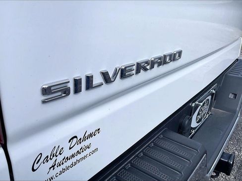 Used 2023 Chevrolet Silverado 1500 LT AWD/4WD image 31