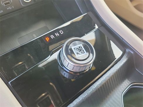 New 2025 Jeep Grand Cherokee L Limited w/ Luxury Tech Group II image 30