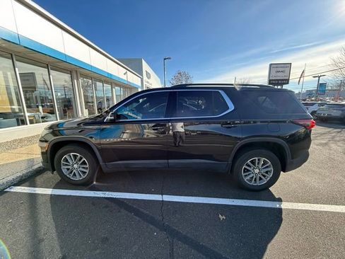 Used 2022 Chevrolet Traverse LT image 4