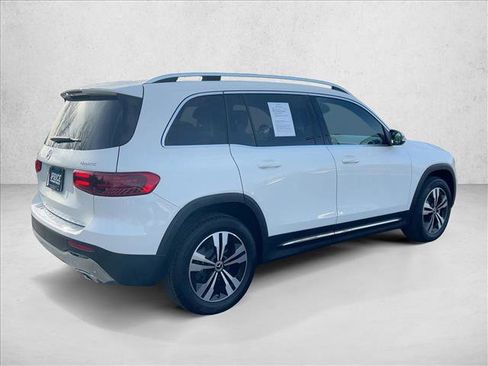 Certified 2025 Mercedes-Benz GLB 250 4MATIC image 5