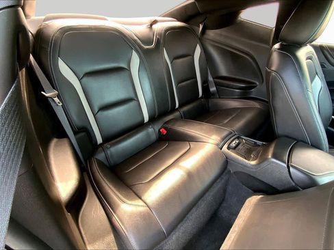 Used 2022 Chevrolet Camaro LT RWD image 18