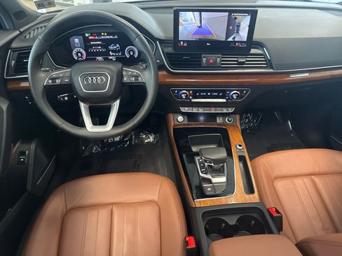 Used 2023 Audi Q5 2.0T Premium Plus w/ Premium Plus Package AWD/4WD image 13