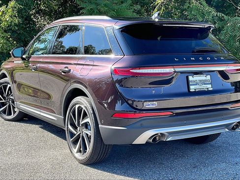 Used 2023 Lincoln Corsair Reserve w/ Equipment Group 202A AWD/4WD image 12