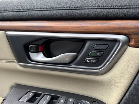 Used 2021 Honda CR-V Touring image 18