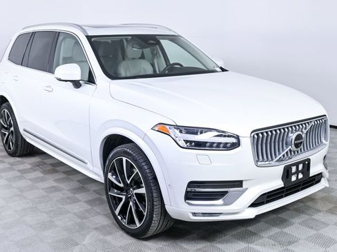 Certified 2023 Volvo XC90 B5 Plus image 27