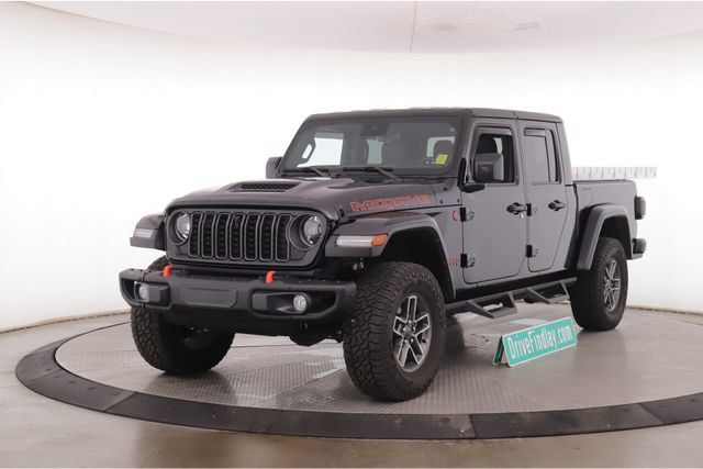 Used 2024 Jeep Gladiator Mojave AWD/4WD image 10