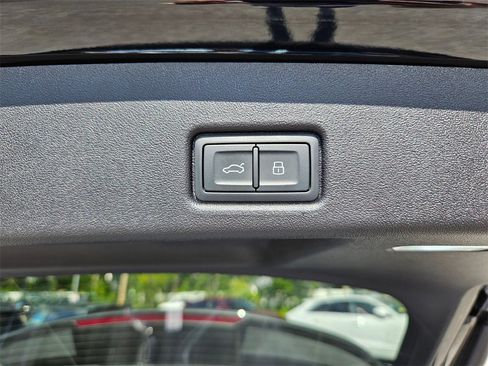 New 2025 Audi Q5 Premium Plus image 23