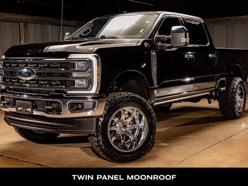 Used 2024 Ford F250 King Ranch w/ Chrome Package image 5