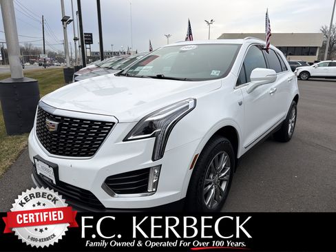 Used 2022 Cadillac XT5 Premium Luxury image 1