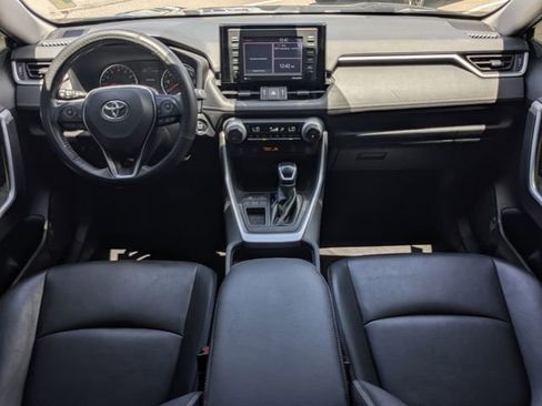 Used 2021 Toyota RAV4 XLE Premium FWD image 18
