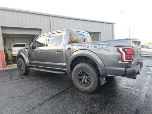 Used 2018 Ford F150 Raptor w/ Equipment Group 802A Luxury image 2