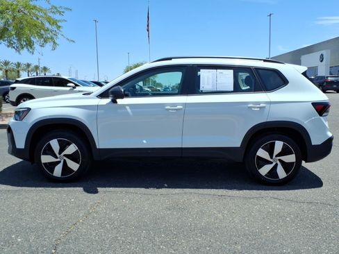 Certified 2025 Volkswagen Taos S AWD/4WD image 4