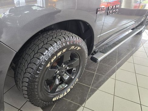 Used 2018 RAM 1500 Express w/ Express Value Package image 30