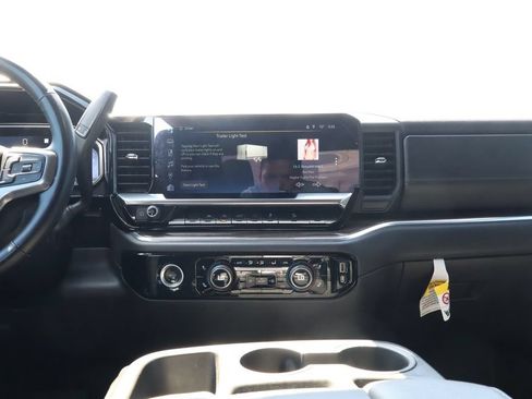 Used 2023 Chevrolet Silverado 1500 LT Trail Boss w/ LPO, Dark Essentials Package AWD/4WD image 25