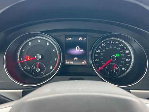 Used 2021 Volkswagen Atlas Cross Sport S image 24