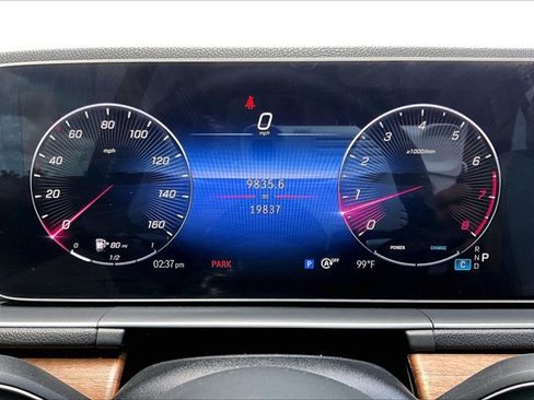 Used 2024 Mercedes-Benz GLE 350 4MATIC image 22