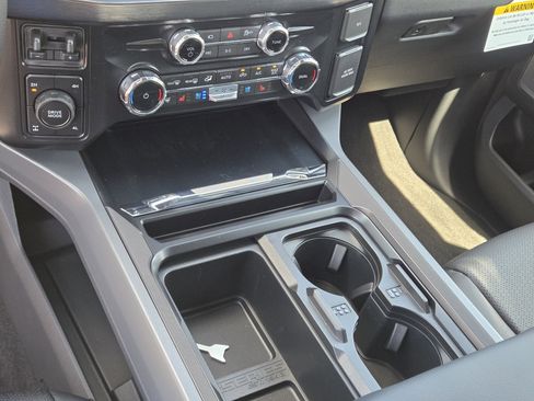 New 2026 Ford F250 Lariat w/ Lariat Ultimate Package image 30