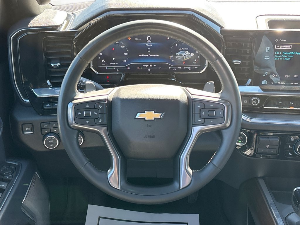 Used 2023 Chevrolet Silverado 1500 High Country w/ High Country Premium Package AWD/4WD image 25