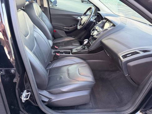 Used 2017 Ford Focus Titanium image 20