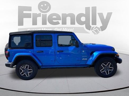 Used 2024 Jeep Wrangler Unlimited Sahara AWD/4WD image 4