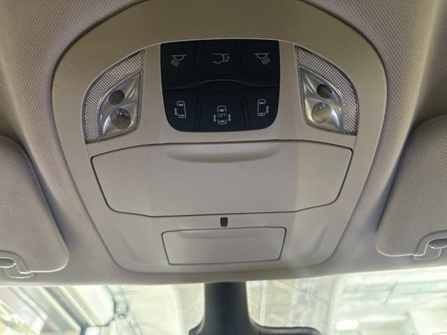 Used 2023 Chrysler Voyager LX FWD image 27