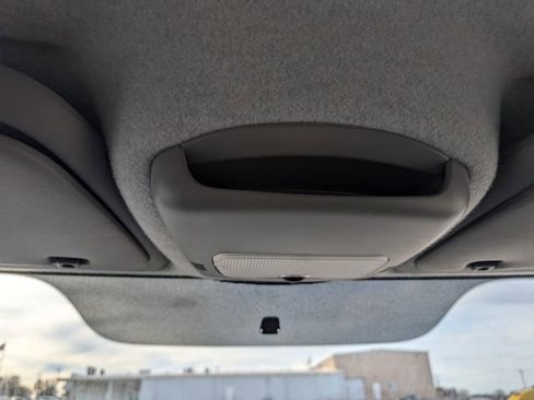 Used 2016 Freightliner Sprinter 3500 image 25