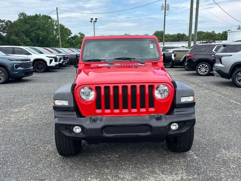Used 2019 Jeep Wrangler Unlimited Sport S AWD/4WD image 2