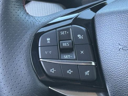 Used 2025 Ford Explorer ST-Line w/ Premium Package image 23