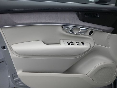 New 2026 Volvo XC90 B6 Ultra w/ Protection Package AWD/4WD image 5