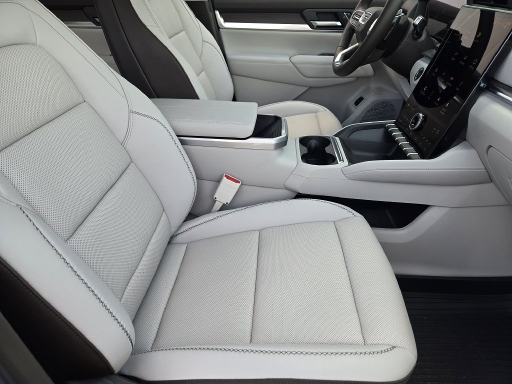 New 2027 GMC Terrain Denali w/ LPO, Floor Liner Package AWD/4WD image 12