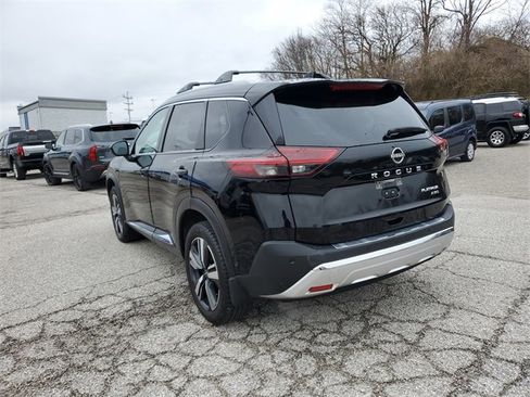 Used 2023 Nissan Rogue Platinum w/ Platinum Premium Package image 6