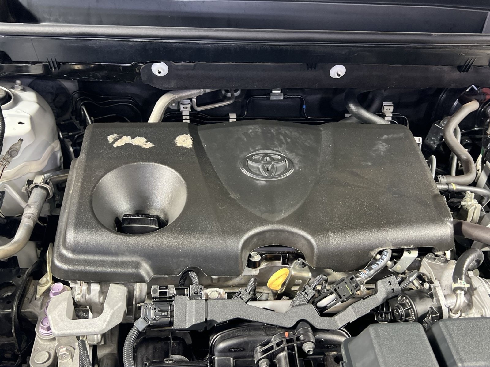 Used 2022 Toyota RAV4 XLE Premium AWD/4WD image 29