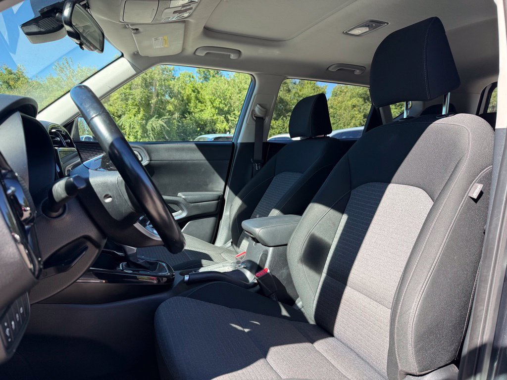 Used 2023 Kia Soul EX FWD image 8
