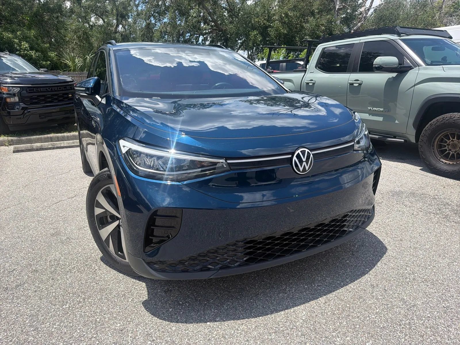 Used 2023 Volkswagen ID.4 Pro AWD/4WD image 5
