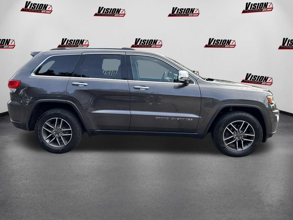 Used 2019 Jeep Grand Cherokee Limited w/ Trailer Tow Group IV AWD/4WD image 4