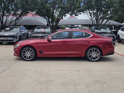 Used 2023 Genesis G70 2.0T AWD/4WD image 12