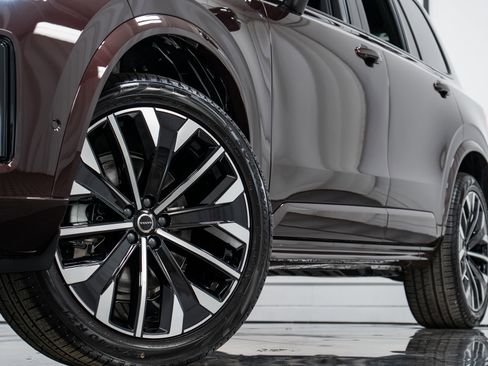 New 2026 Volvo XC90 B6 Ultra w/ Protection Package image 28