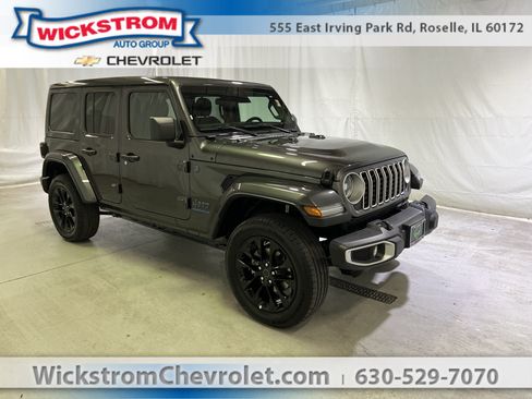 Used 2025 Jeep Wrangler Unlimited Sahara w/ Safety Group AWD/4WD image 1