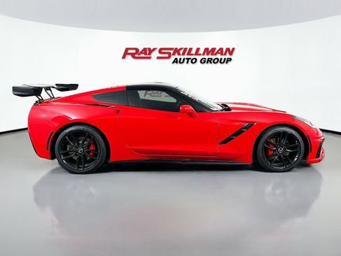 Used 2015 Chevrolet Corvette Stingray Coupe RWD image 8