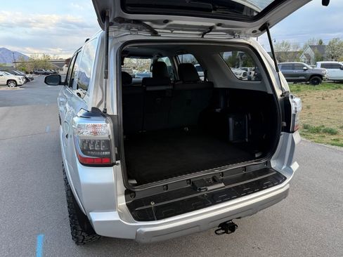 Used 2021 Toyota 4Runner TRD Off-Road image 13