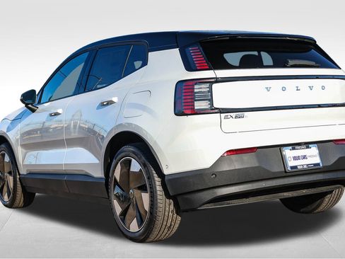 New 2026 Volvo EX30 Ultra w/ Climate Package image 7