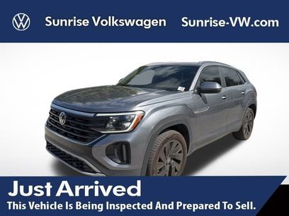 Used 2024 Volkswagen Atlas Cross Sport SE w/ Panoramic Sunroof Package
