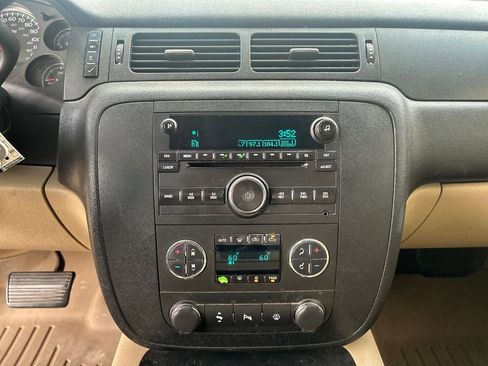 Used 2008 GMC Sierra 2500 SLT w/ Z71 Off-Road Package image 15