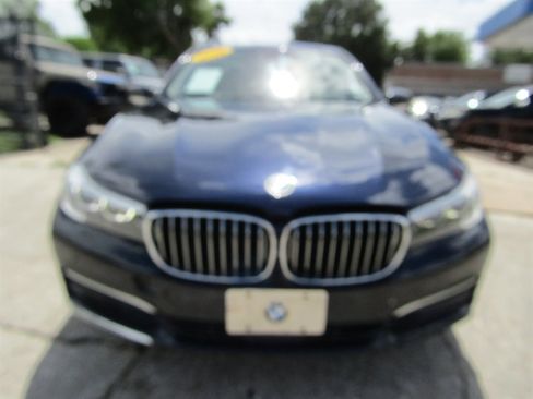 Used 2016 BMW 740i RWD image 2