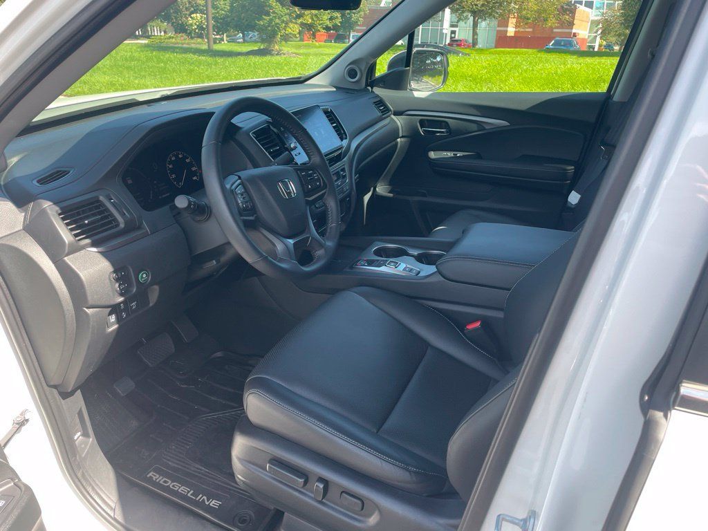 Used 2025 Honda Ridgeline RTL image 11